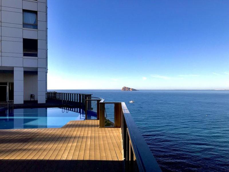 Gemelos Benidorm Bagian luar foto